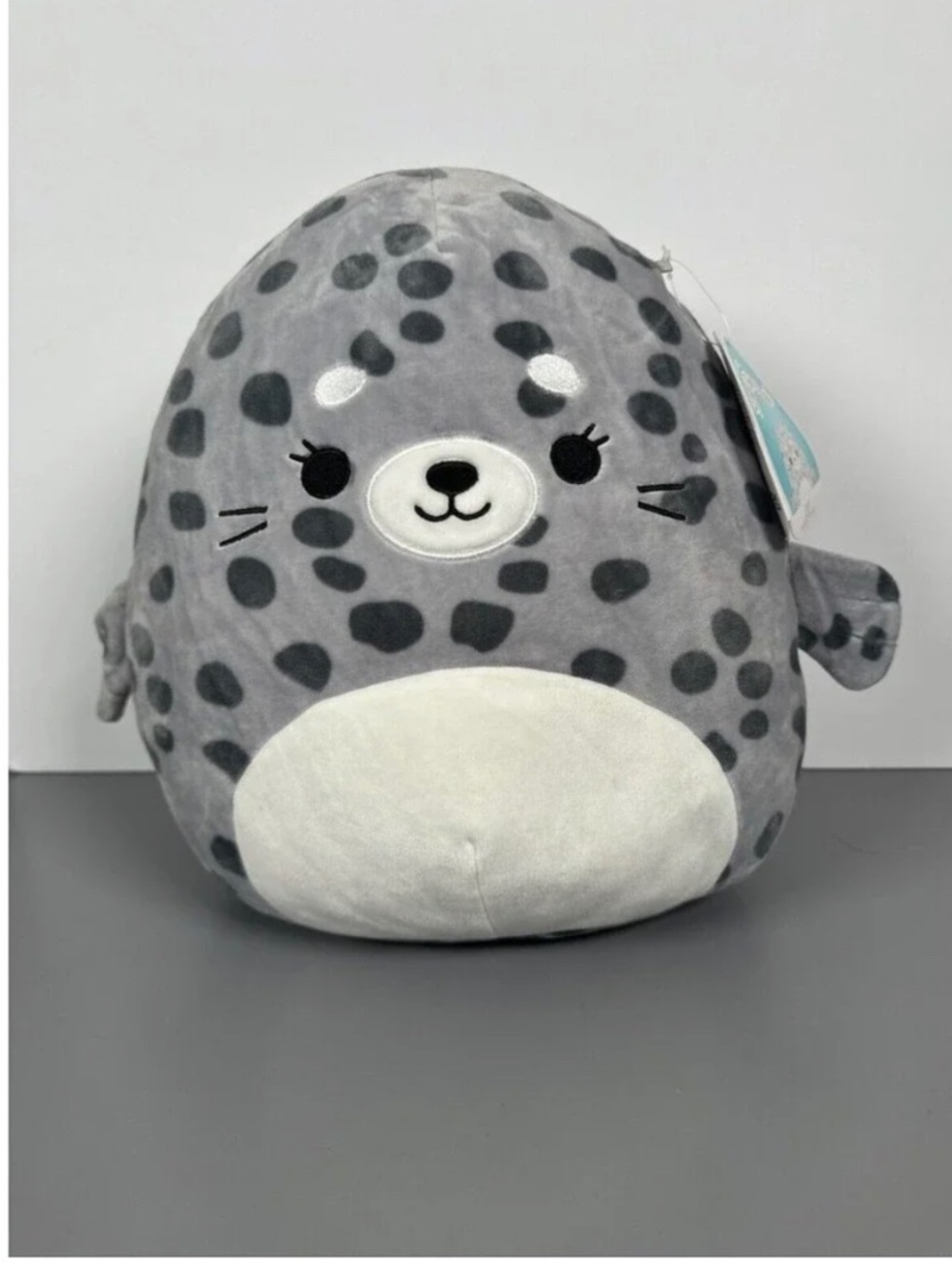 Original Squishmallows Isis the Gray Spotted Seal Kellytoy. NWOT